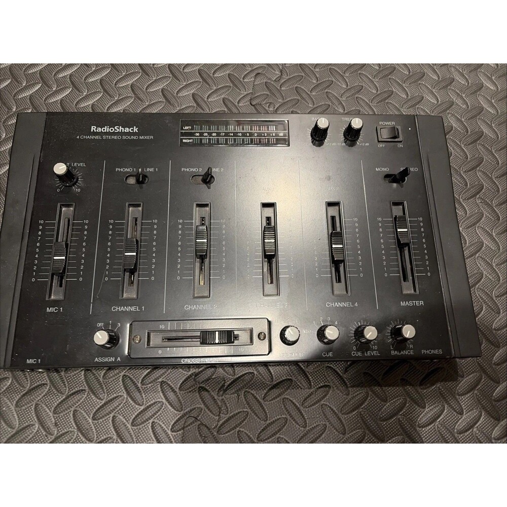 RadioShack 32-1218 4 Channel Analog DJ Sound Mixer Crossfader Many Inputs As Is